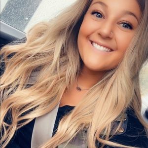 Meet your Posher, Adair